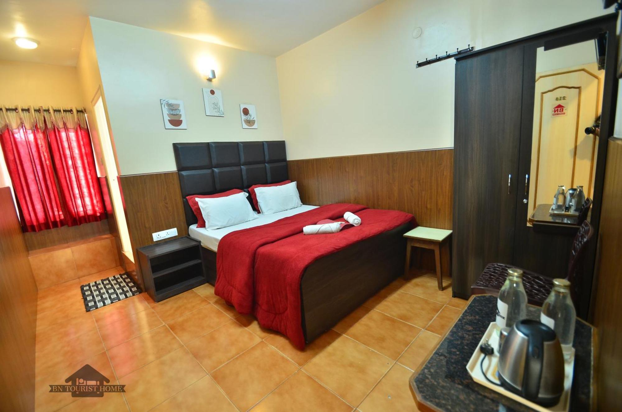Bn Tourist Home Ooty Eksteriør billede