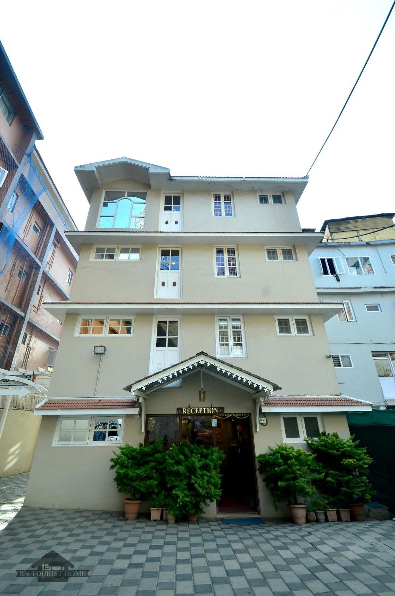 Bn Tourist Home Ooty Eksteriør billede