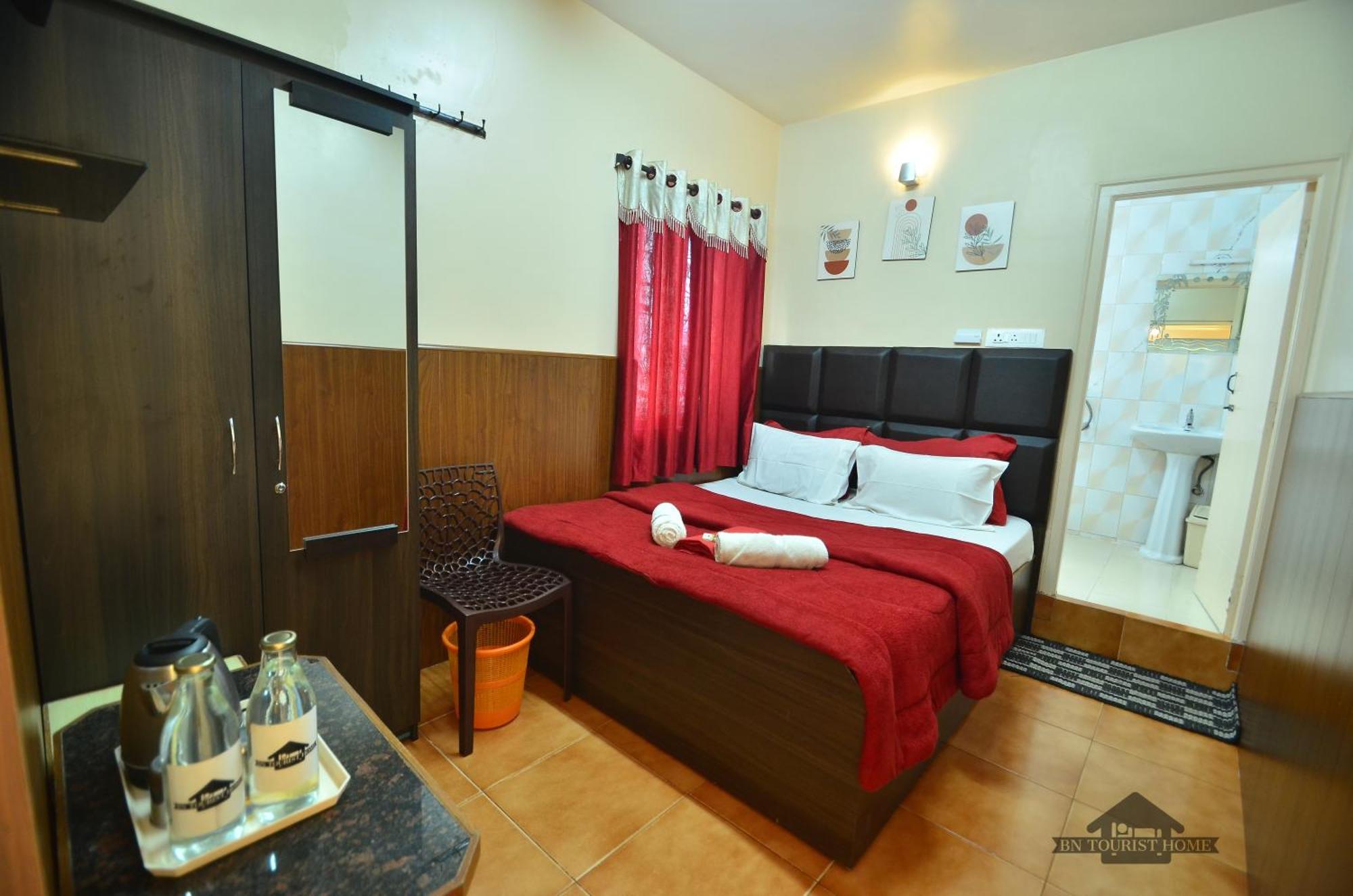 Bn Tourist Home Ooty Eksteriør billede